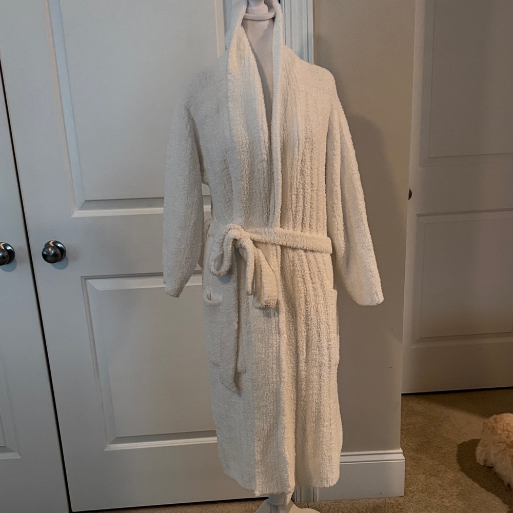 Pottery Barn Cream Plush Bath Robe